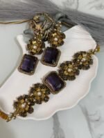 Antique floral choker set with large central gemstone and matching earrings, decorated with pearls and crystals, available in eight colors.