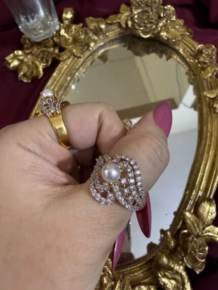 Elegant 22K Gold Ring